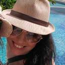 Sexy Issie from St George Wants to Play on Sex Cam